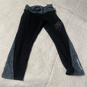 Nike dri fit capris small